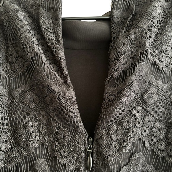 White House Black Market Lace Halter Jumpsuit Size 8 Cocktail Party Evening - Picture 10 of 16